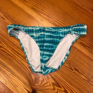 Water parter VS bikini bottoms